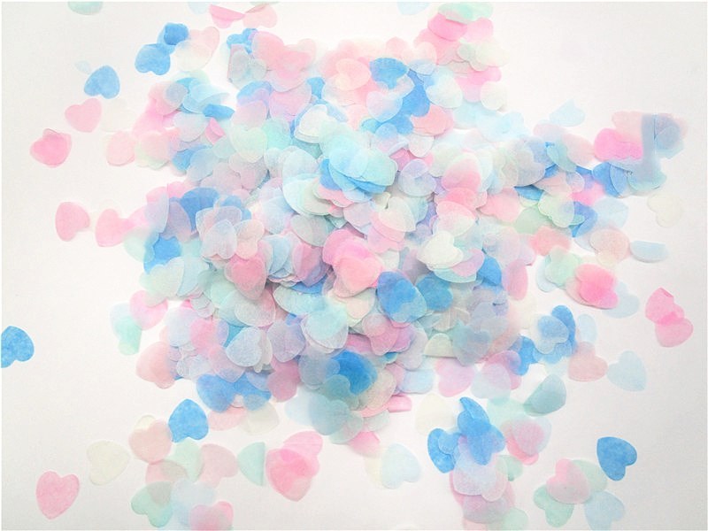 Ballon d’Amour Multicolore en Forme de Cœur avec Confettis – Décoration Romantique et Festive