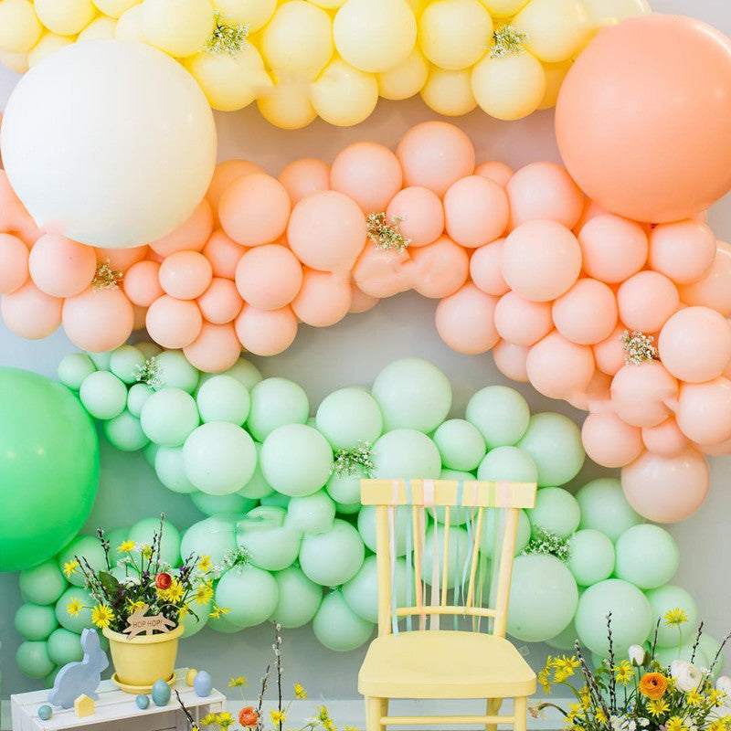 Filet à Ballons Rouge Macaron & Ballons Maca Orange – Décoration Créative pour Mariage, Anniversaire et Fêtes d’Enfants