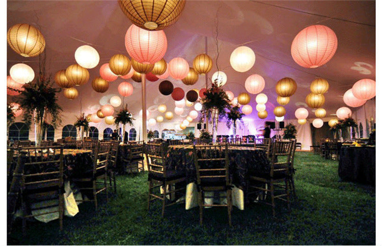 Folding paper lantern