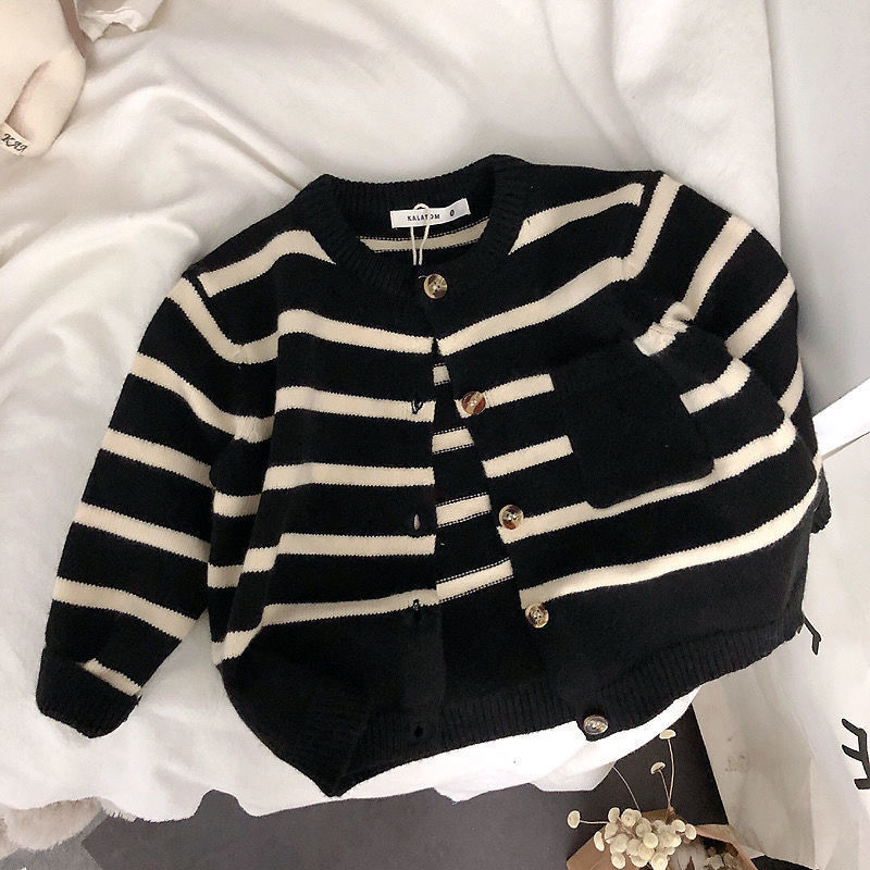 Gilet Cardigan Rayé Doux pour Fille – Style Tendance Automne/Hiver