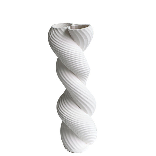 Vase en céramique – idées déco pour salon et salle d’exposition