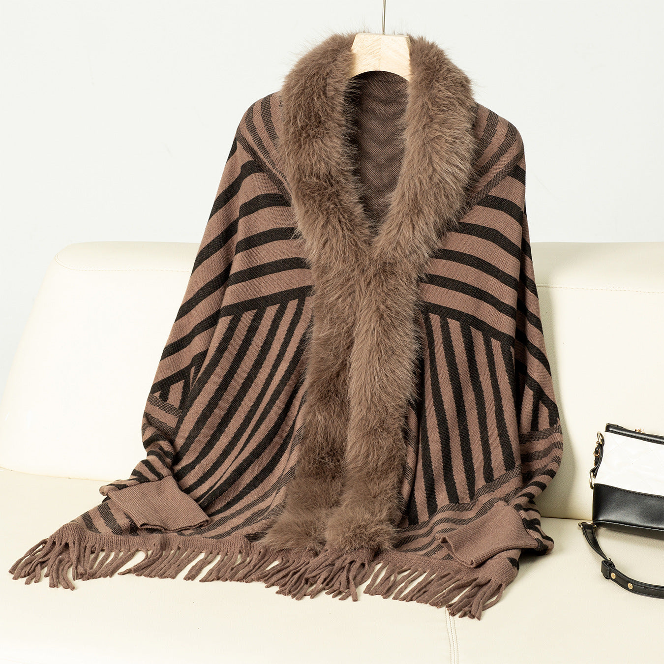 Châle cape tricotée à rayures avec franges – Mode automne & hiver style européen et américain