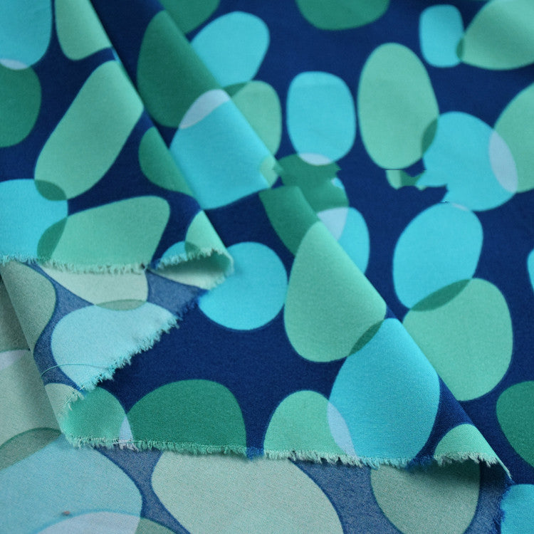 Tissu imprimé galets – Haute qualité pour robes