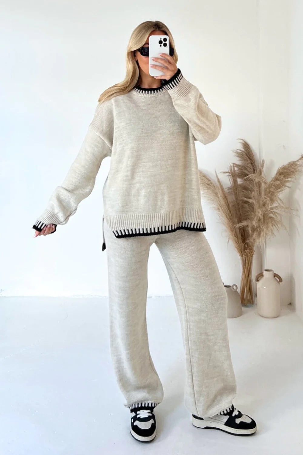 Ensemble femme deux pièces – Pull à manches longues fendue et pantalon droit large