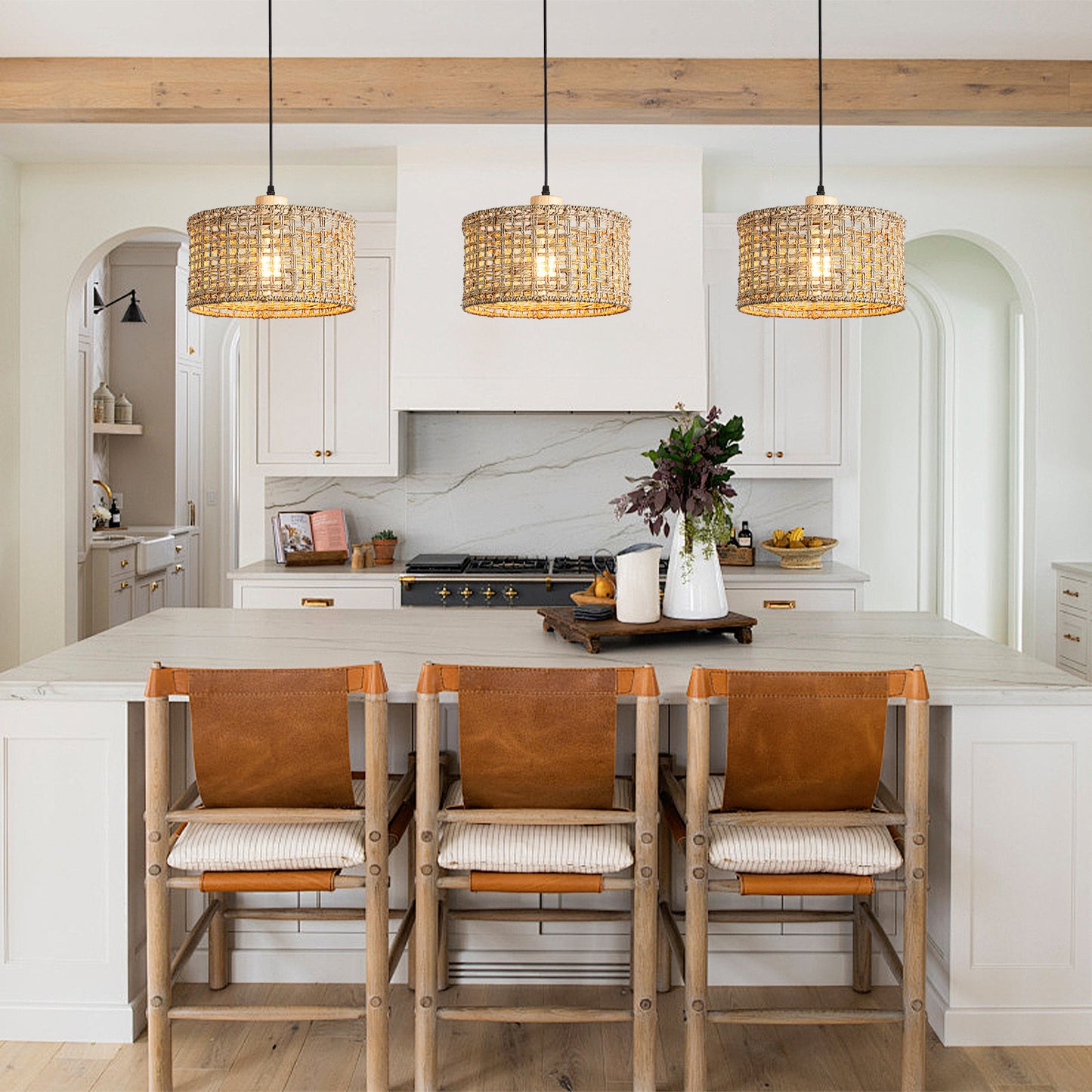 Lustre vintage en rotin – Style chambre d’hôtes / café