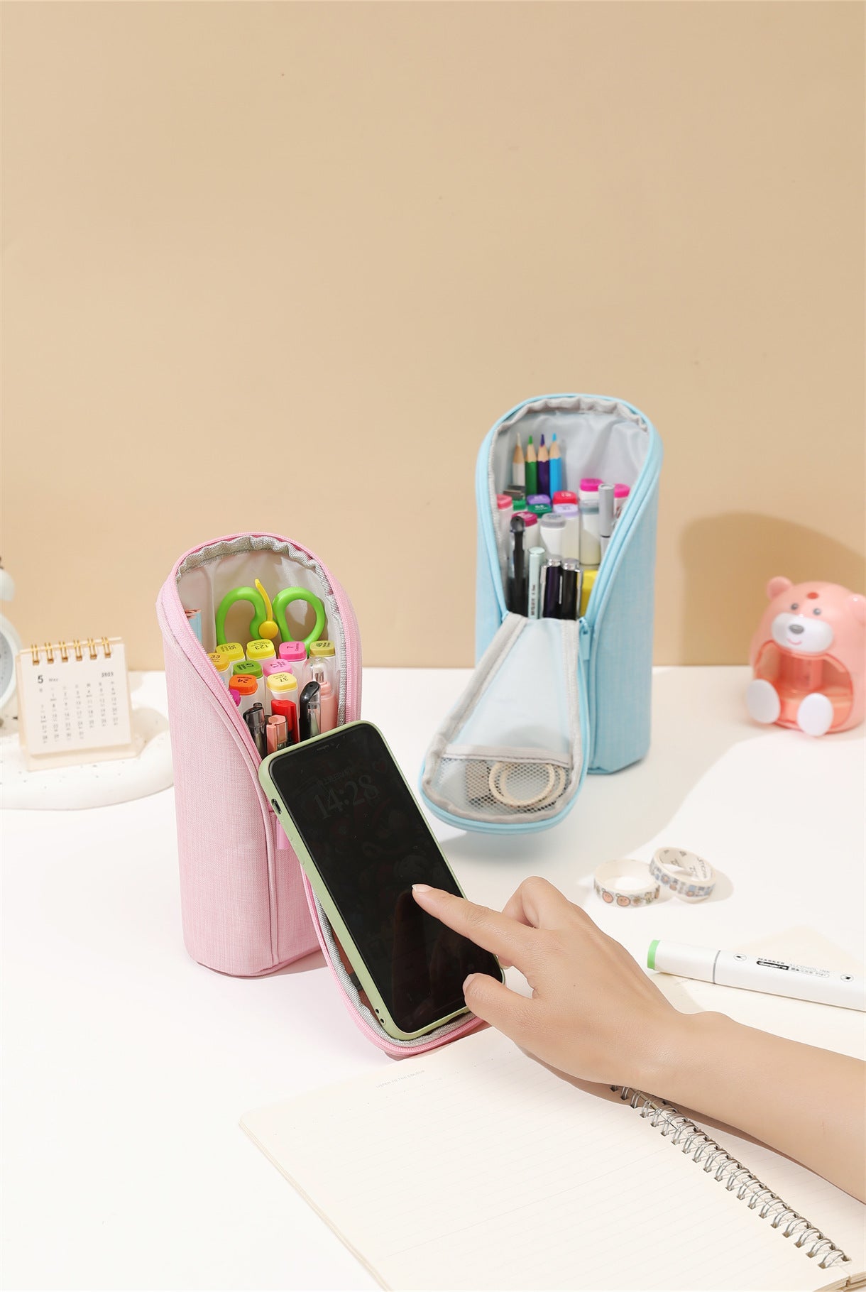 Trousse de rangement grande capacité en couleur bonbon – Support pour téléphone et papeterie