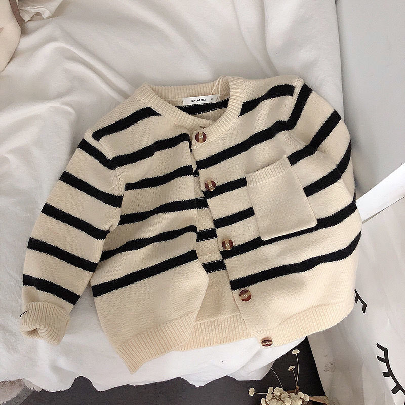 Gilet Cardigan Rayé Doux pour Fille – Style Tendance Automne/Hiver