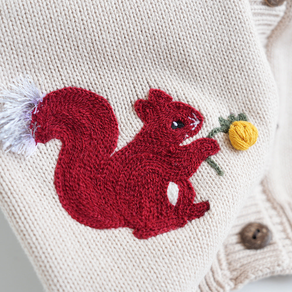 Pull tricoté pour enfants – Écureuil brodé en fil de coton