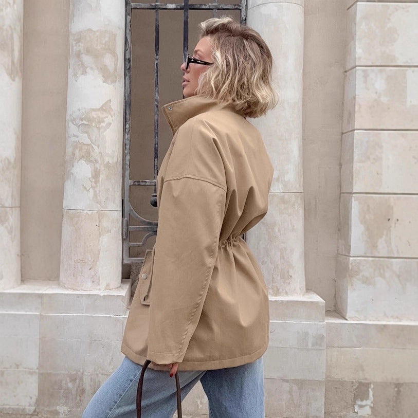 Manteau trench femme mi-long – Taille cintrée par cordon, style élégant