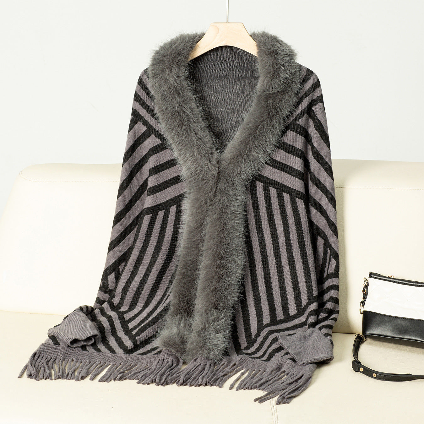 Châle cape tricotée à rayures avec franges – Mode automne & hiver style européen et américain