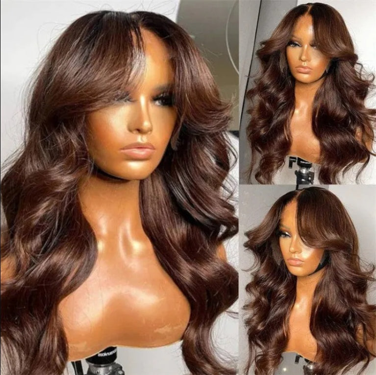 Perruque 13x5 Body Wave Sans Colle avec Frange – HD Dentelle Pré-coupée – Cheveux 100% Humains
Pre-Glue-Free 13x5 Body Wave Lace Front Wig with Bangs – HD Pre-Cut Lace Human Hair Wig